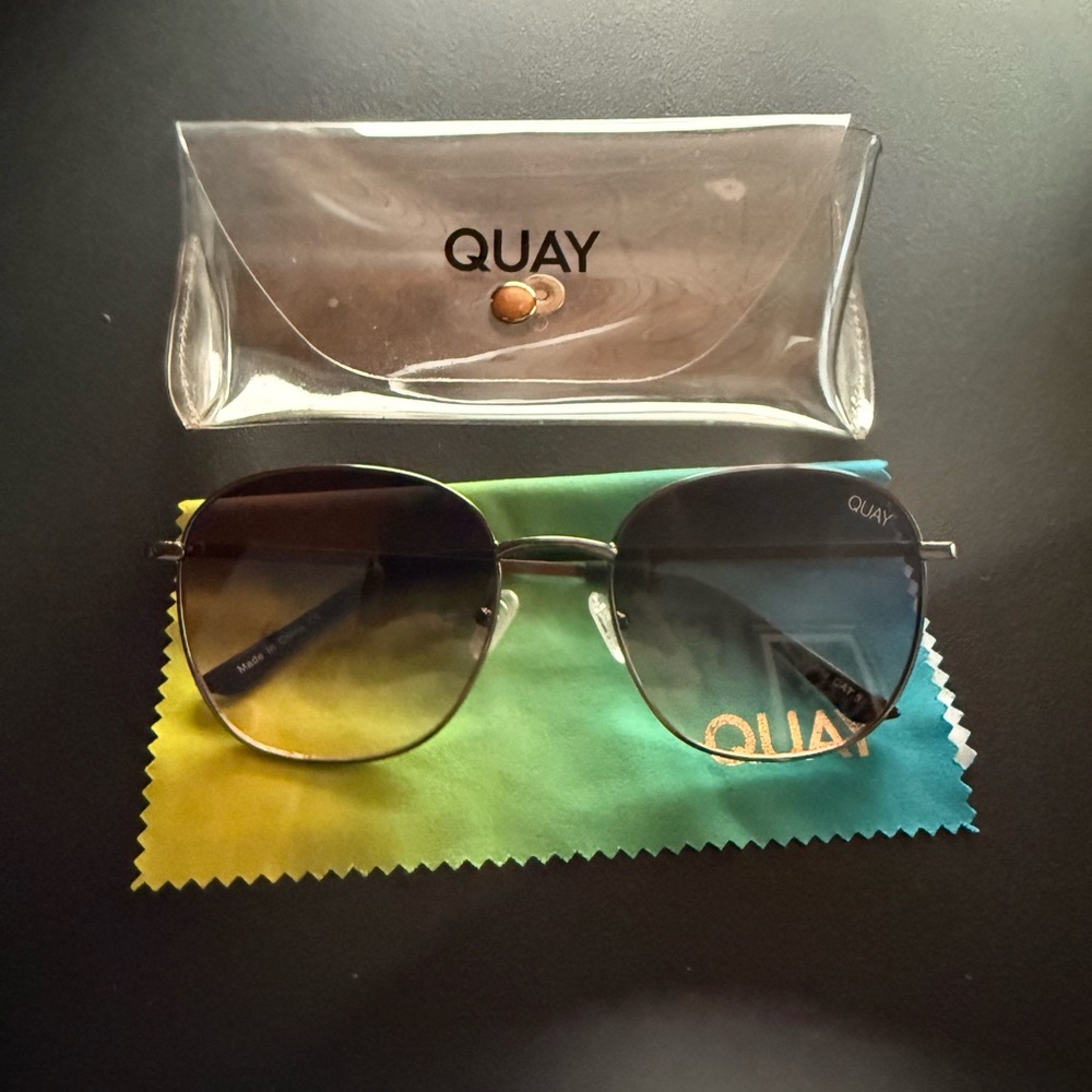 Quay Australia Jezabell  Sunglasses